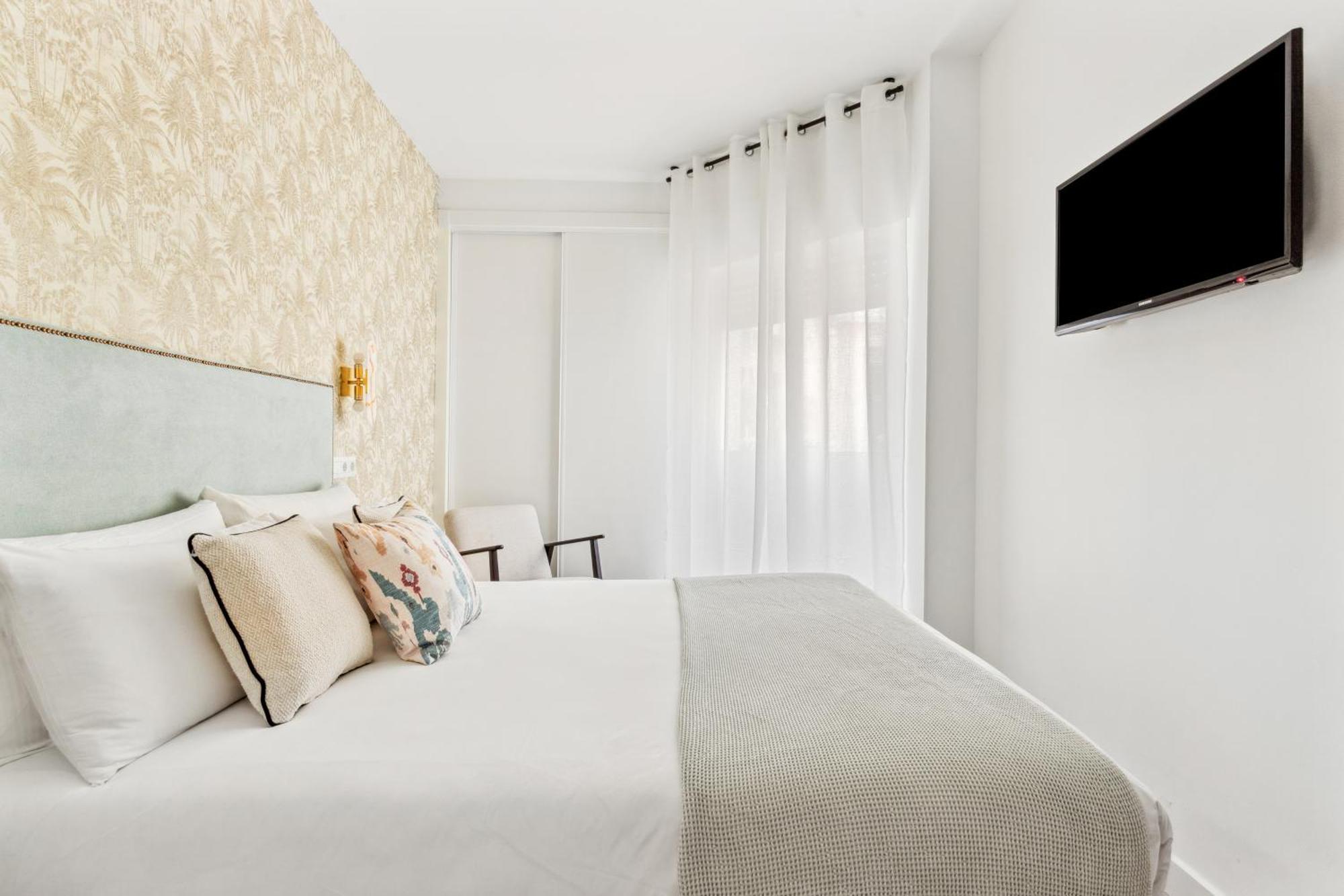 Epidemia & Quite Bedrooms By Ele Apartments مالقة المظهر الخارجي الصورة