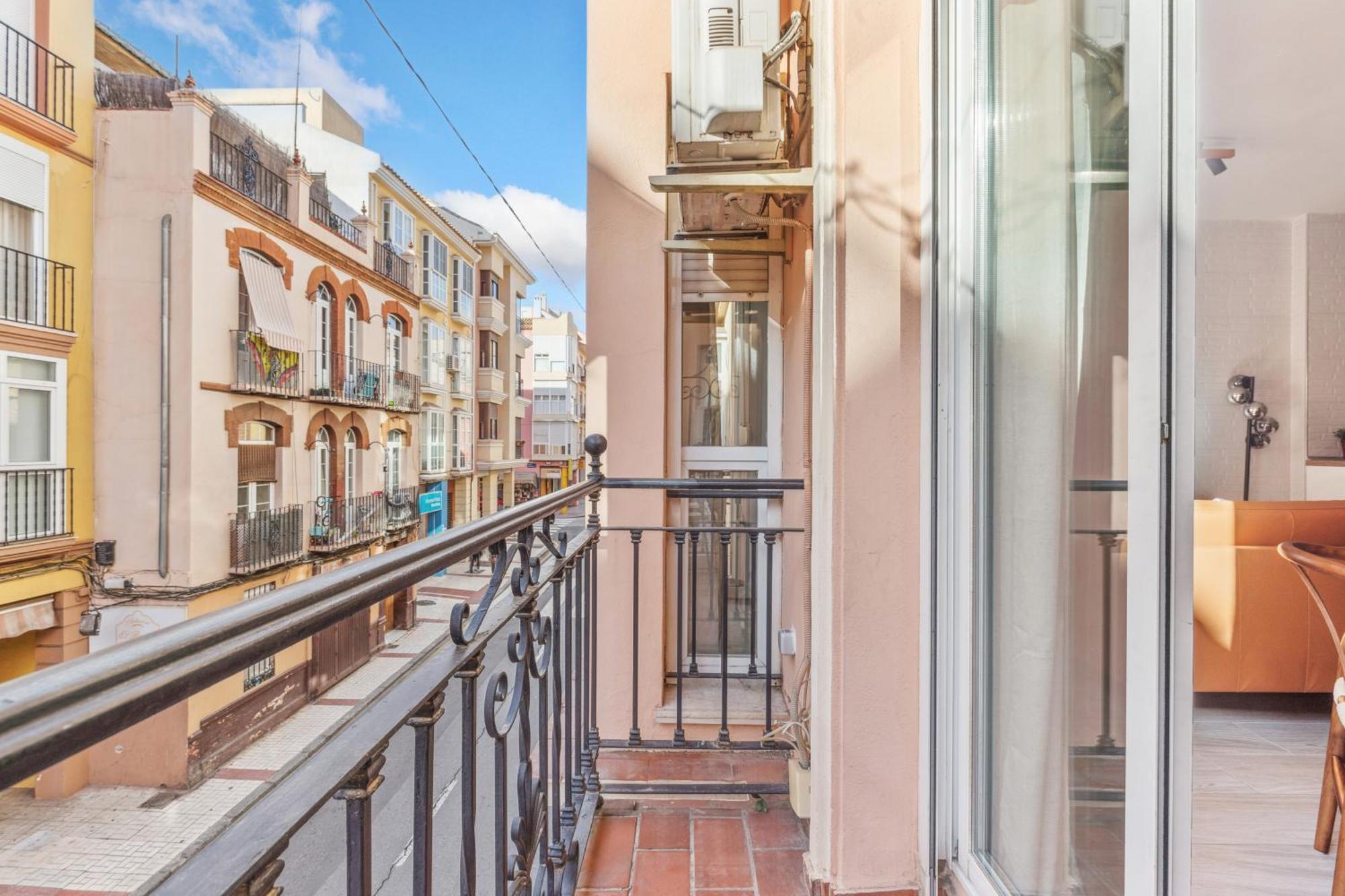 Epidemia & Quite Bedrooms By Ele Apartments مالقة المظهر الخارجي الصورة